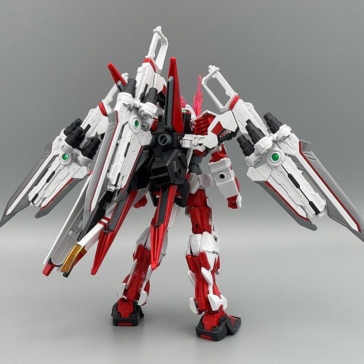 ชุดประกอบโมเดลกันดั้ม Astray R - Model Kit Robot บทวิจารณ์และราคา