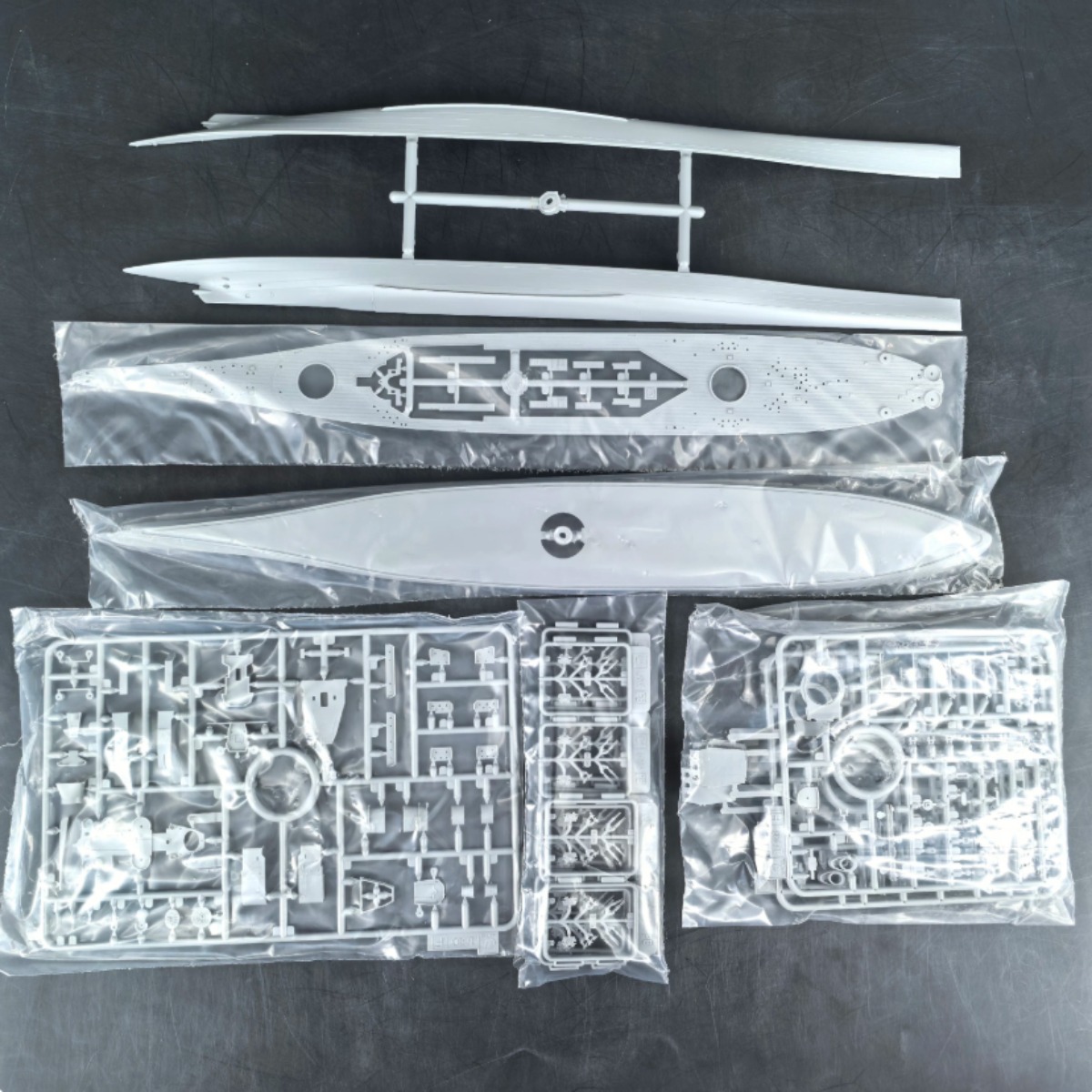 VeryFire VF700909DX โมเดลเรือร - Model Kit Uss Missouri บทวิจารณ์และราคา